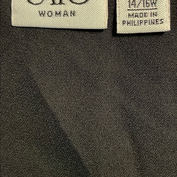 Cato Black and White Geometric Blouse - Picture 8 of 10